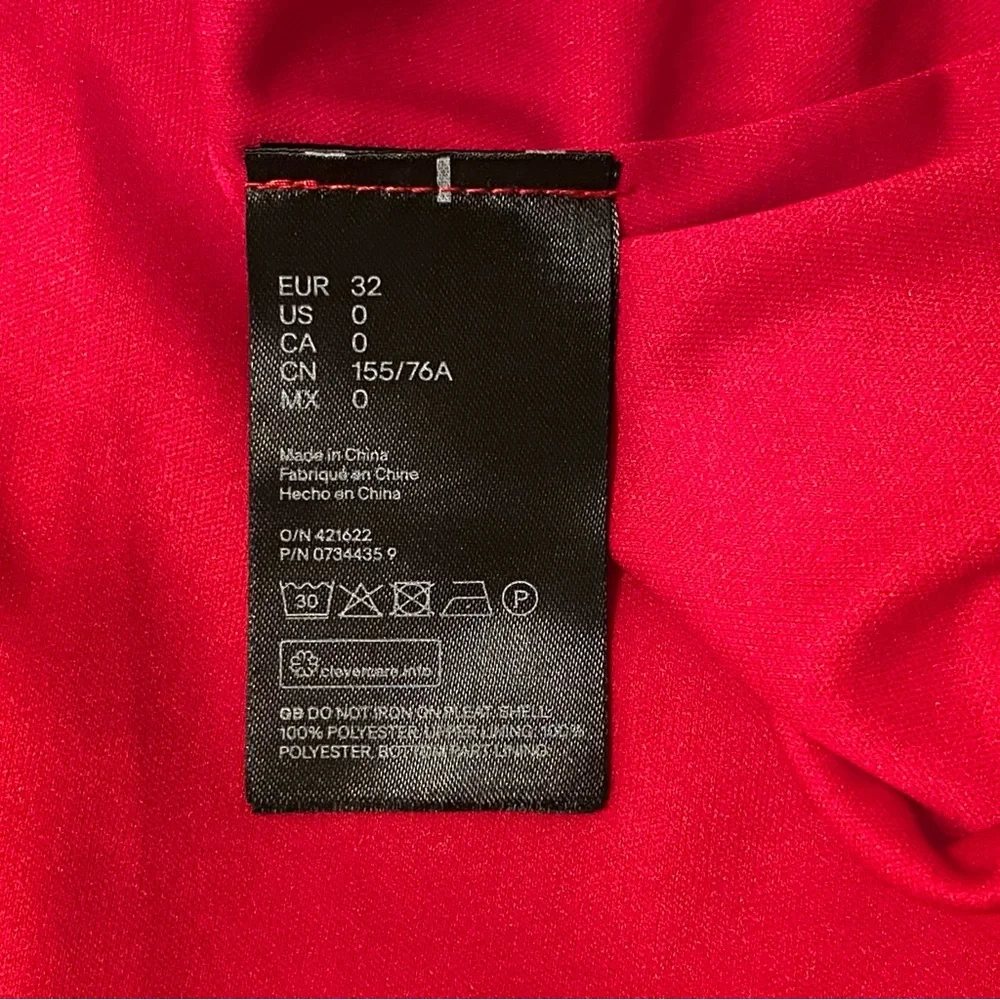 H&M red dress mini length cap sleeves elastic waist flowing material size 0 - Picture 14 of 15